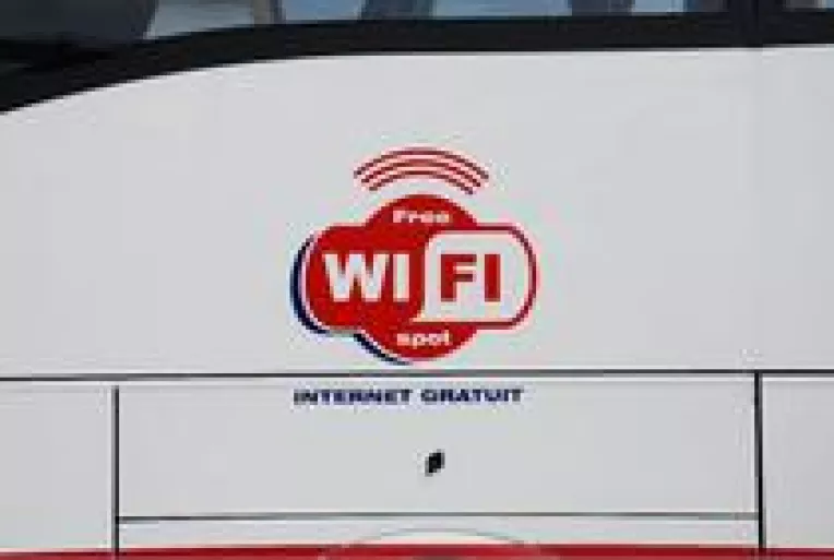 Internet wireless prin hotspot-uri WiFi: Gratuit in autocare si posibil si in trenuri