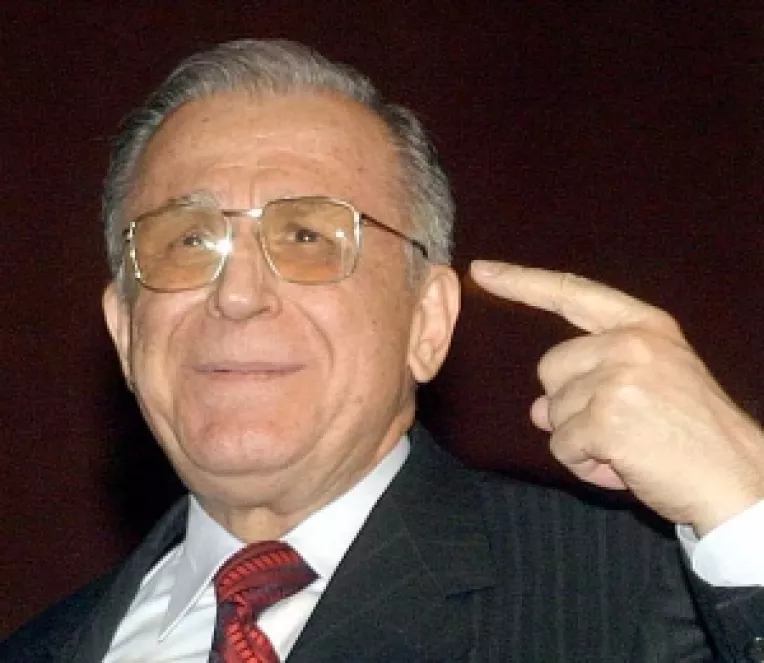 Ion Iliescu incalca pacea impusa de Geoana