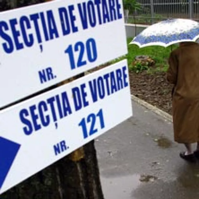 IPP sta cu ochii atintiti pe banii din politica