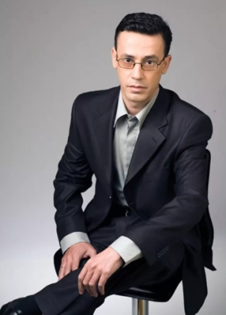 Jurnalistul Victor Ciutacu a mai primit o eticheta de la premierul Emil Boc: "Derbedeul dracului!"