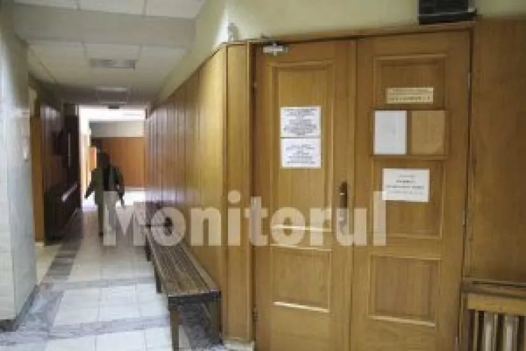 Justitia a trecut pe linie moarta doua sindicate