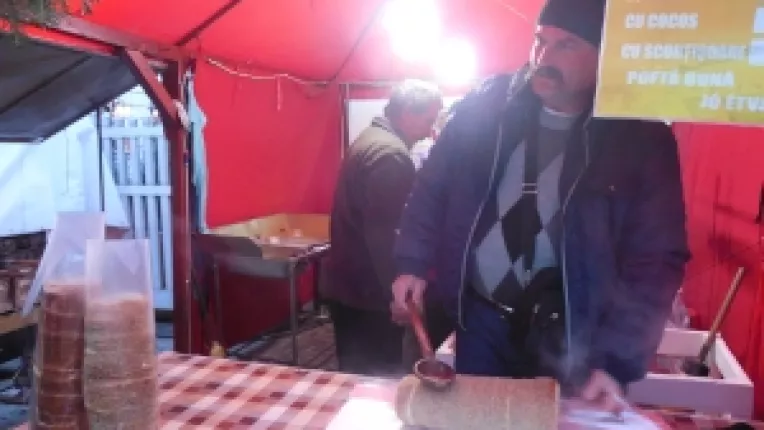 Kurtos Kalacks la standul lui Fejer Karoly, la targul Bucharest Christmas Market 2015