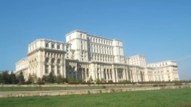 Legea educatiei si conflictul juridic dintre Guvern si Parlament