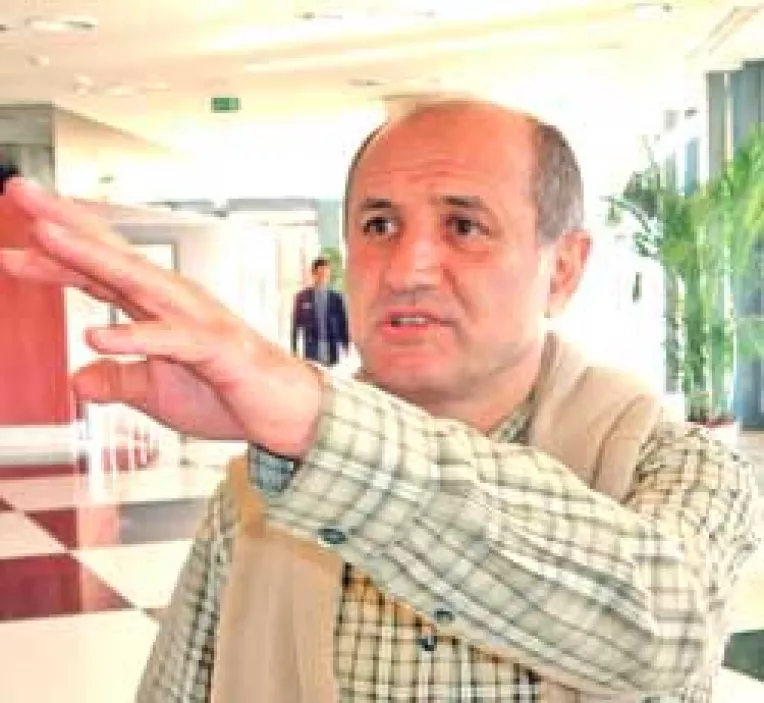 Liberalii au facut front comun in jurul vicepremierului Copos