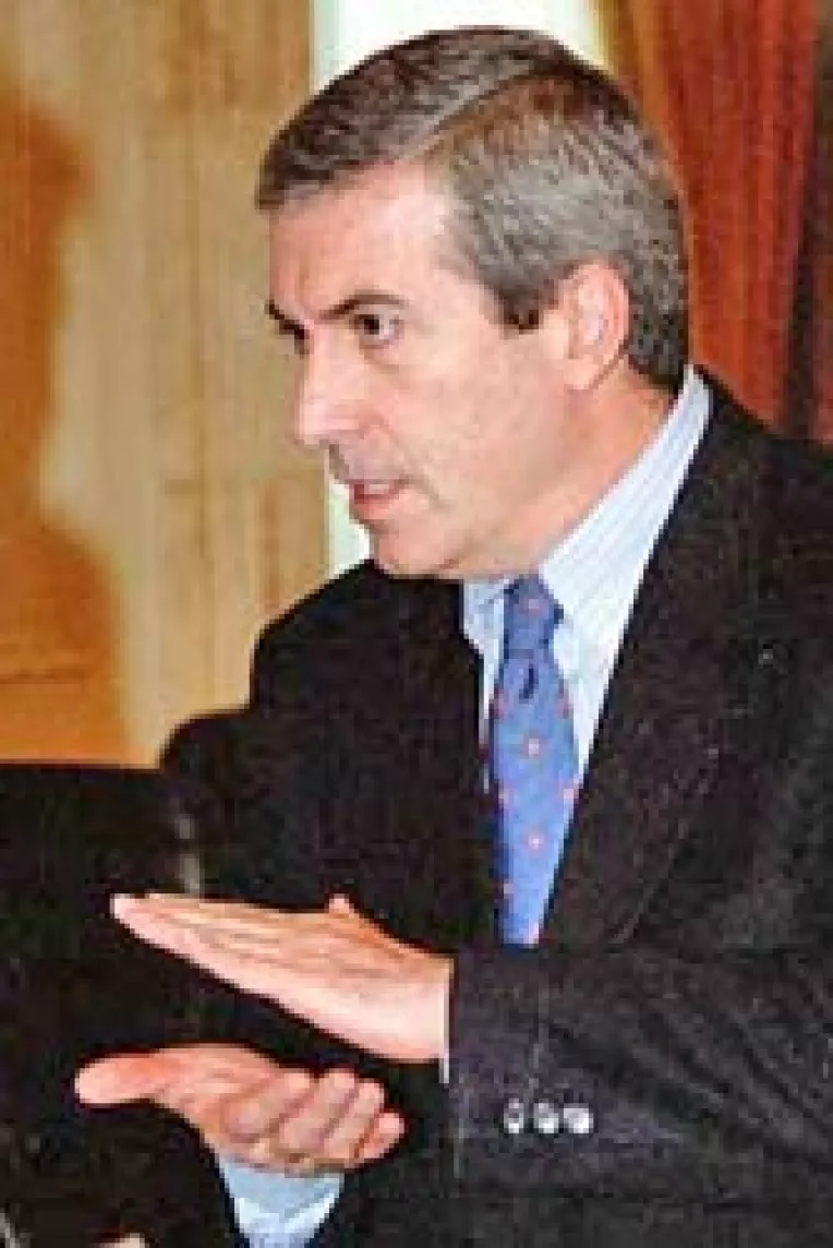 Liberalii cer insistent mana democratilor