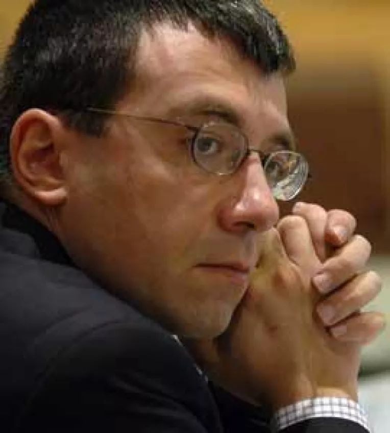 Liberalii doljeni le bat obrazul democratilor. Racolari cu scandal in Alianta