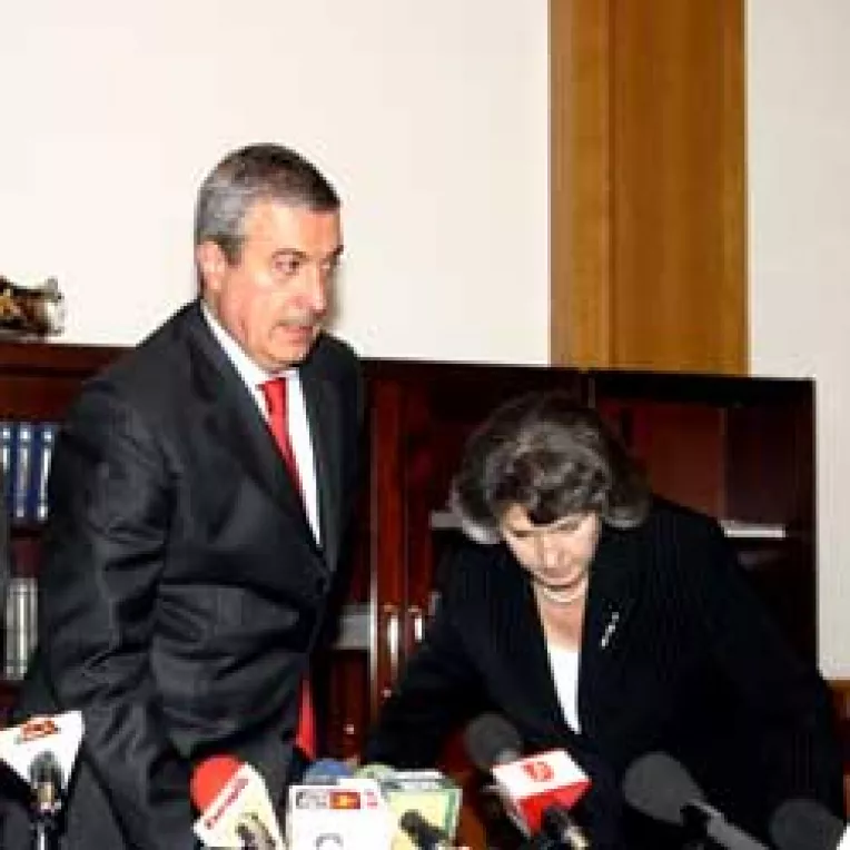 Liberalii intra in opozitie daca va fi schimbat Tariceanu