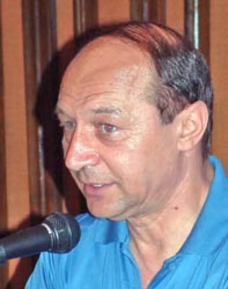 Liberalii nu risca sa intre in ring contra lui Basescu