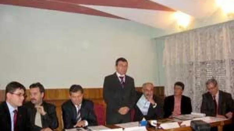 Liberalii si-au facut strategie postaderare pana in 2020