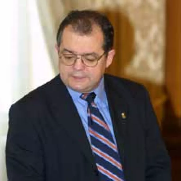 Liderii Aliantei taie privilegiile pentru parlamentari