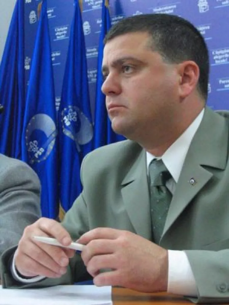  Lipsa de comunicare, bat-o vina!