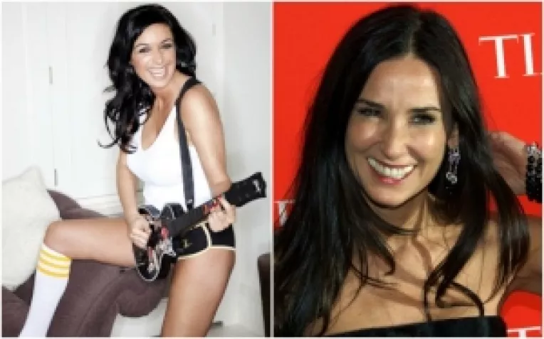 Lisa Connell, o femeie de 29 de ani bolnava de cancer la creier, face operatii pentru a semana cu Demi Moore