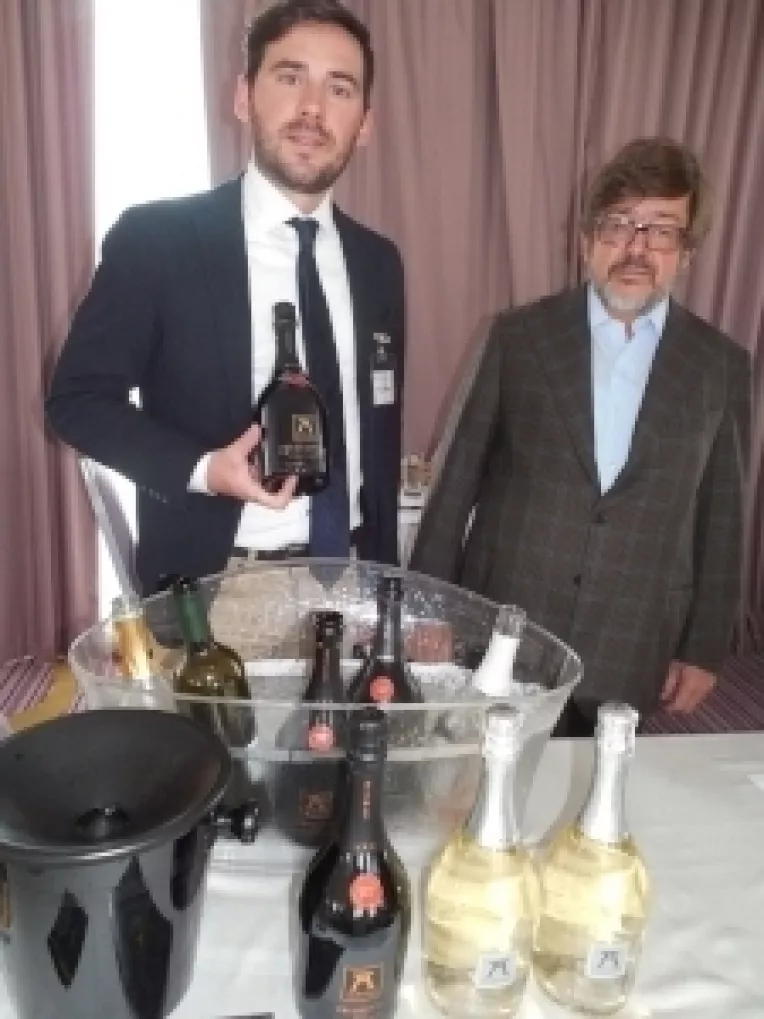 Lorenzo Bormioli si Mattia Ardenghi din Italia: Crama din Tinutul Ardenghi isi desfasoara activitatea in intregime eco-friendly