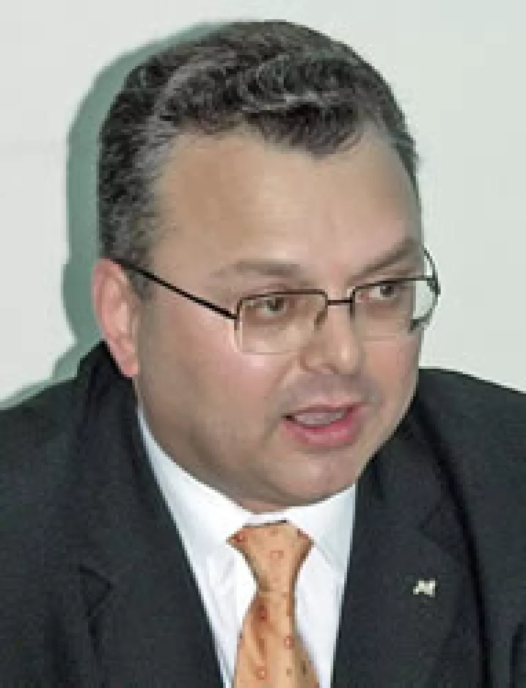 "Lupt in Parlament ca pensionarii sa nu fie umiliti cu un kil de zahar"