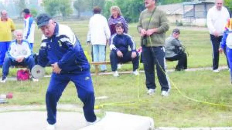 Majorarea TVA a adus "firimituri" in buget