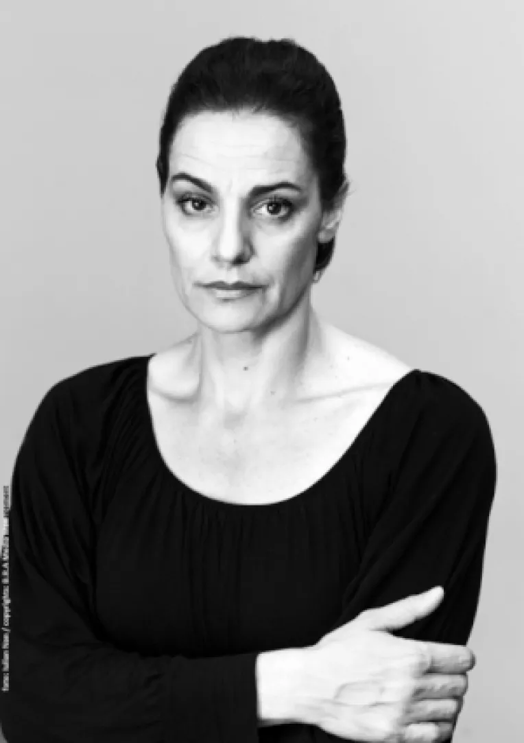 Marea actrita  Maia Morgenstern nu a fost lasata sa intre in tribuna oficiala de la Arcul de Trimf, de Ziua Nationala!