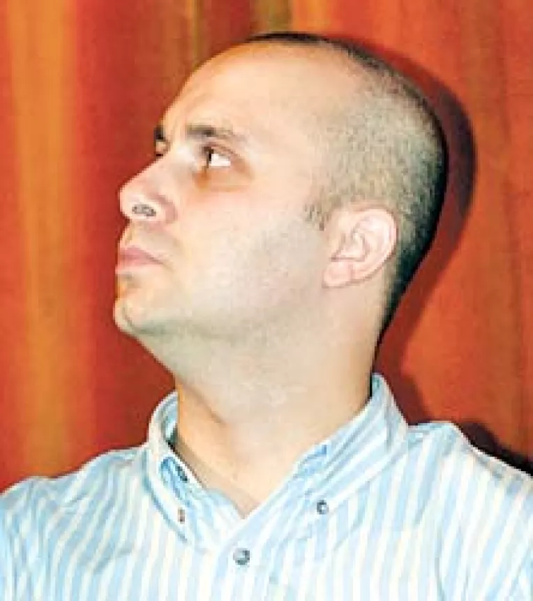 Mihai Petre si-a depus candidatura pentru Parlament