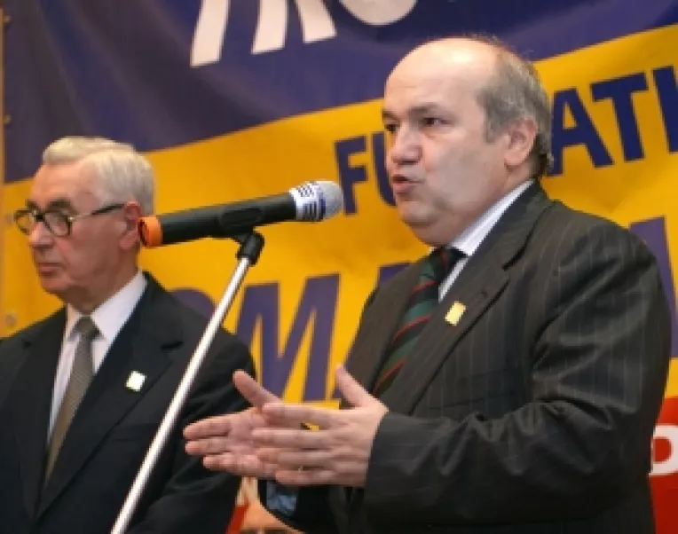 Milut: Basescu "nu mai reprezinta poporul roman" ci a devenit "un simplu membru de partid"