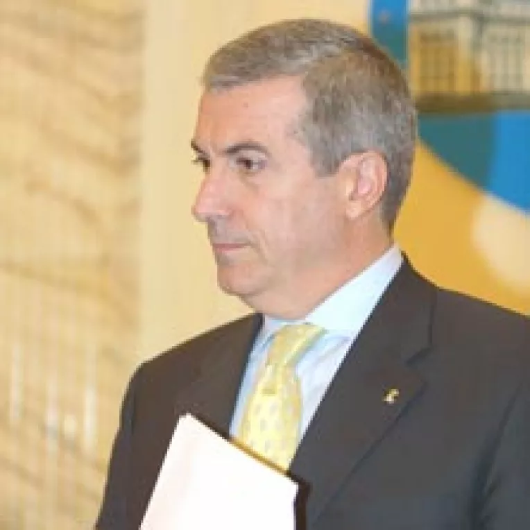 Ministrii nu vor sa-si deconspire afacerile de familie