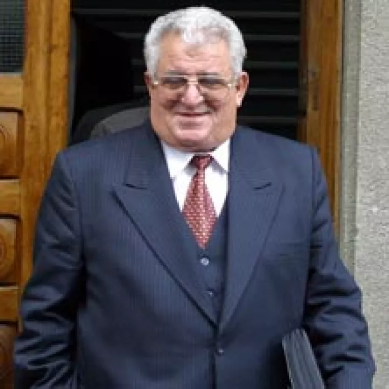 Mischie isi cere inapoi titlul de baron PSD