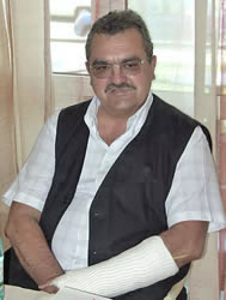 Mitrea a venit la intalnirea zonala a femeilor PSD cu mana rupta