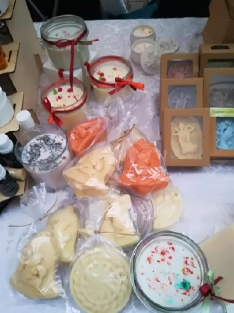 Narcisa Ilie: Sapunuri naturale cu figurine!