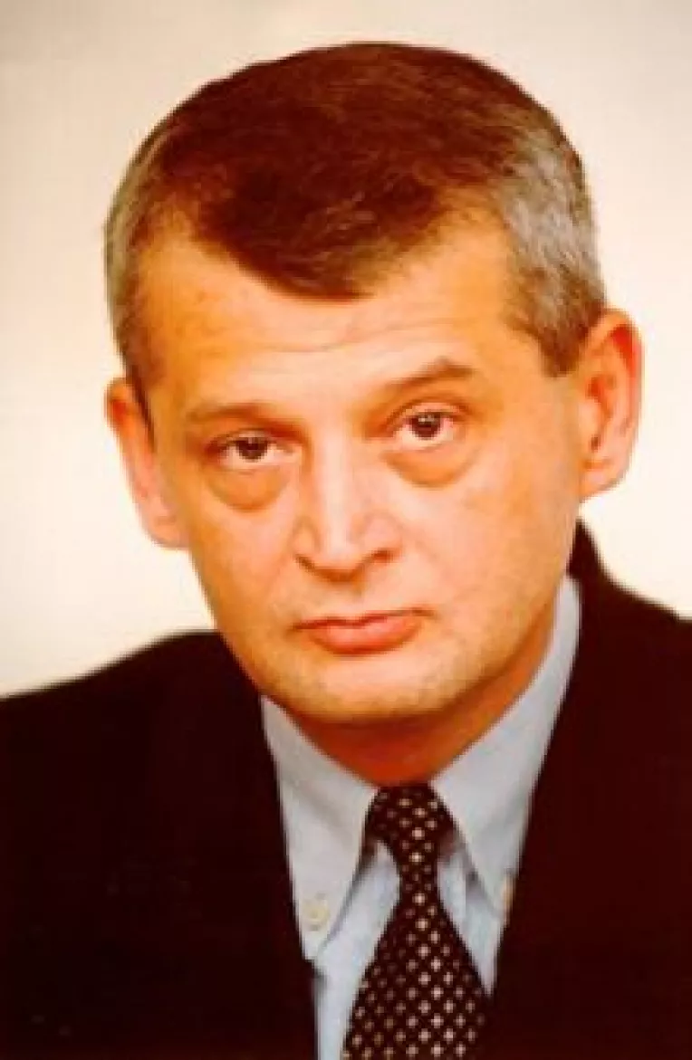 Niciunul dintre candidatii la Presedintie nu a colaborat cu fosta Securitate