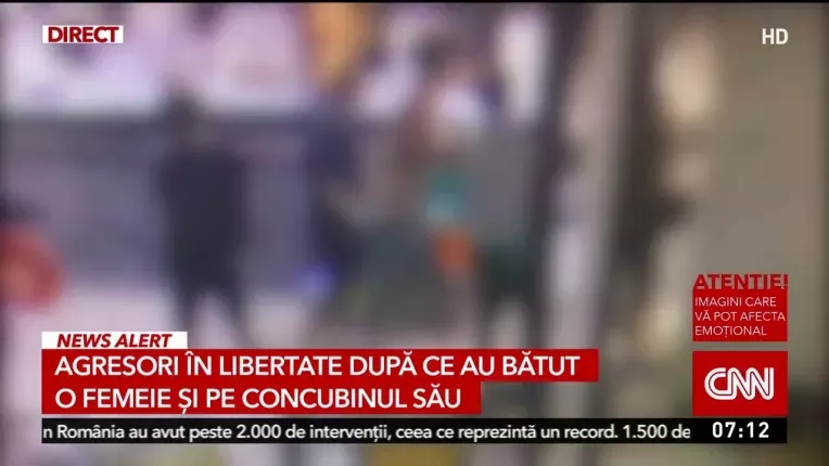 O femeie si iubitul ei, filmati intr-o sala de jocuri din Dragodana cand sunt batuti fara mila