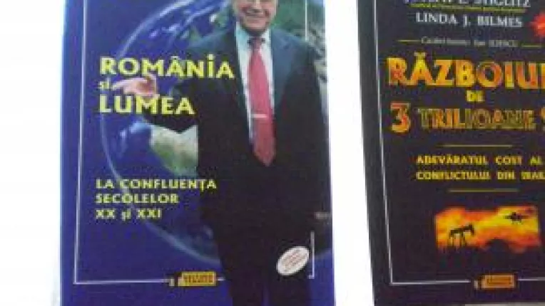 O noua carte de Ion Iliescu, lansata la Oltenita: "Romania si lumea la confluenta secolelor XX si XXI"