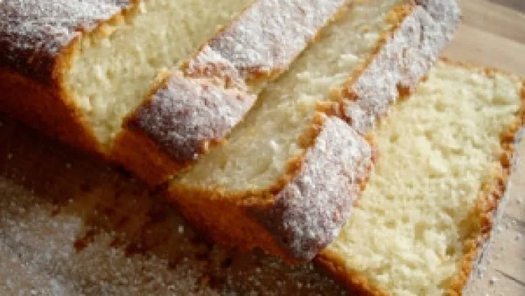 O reteta recomandata de KFETELE: Chec cu iaurt - reteta ieftina din ingrediente simple