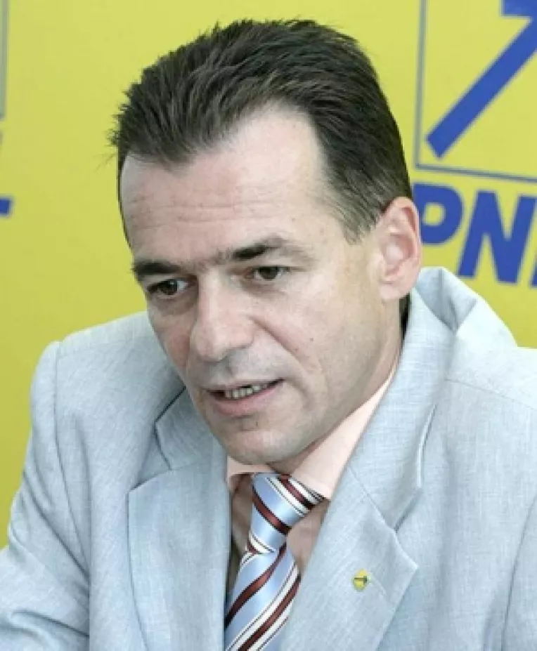 Orban ii face campanie lui Crin Antonescu