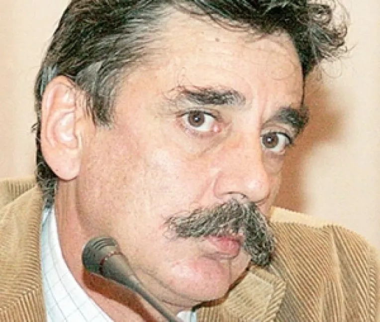 OTV-istul Dan Diaconescu pune in scena modelul brevetat de magnatul Gigi Becali