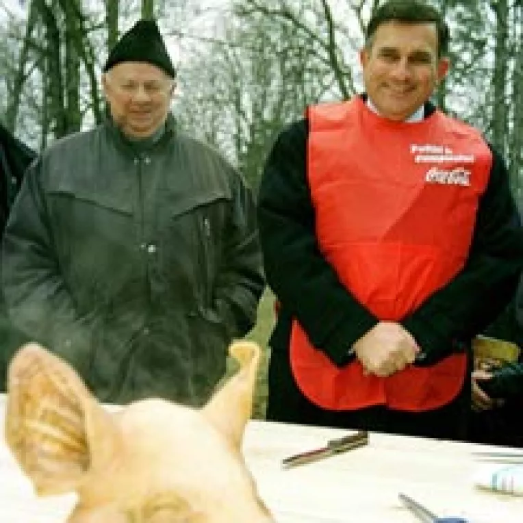 Parlamentarii fac front comun pentru a-si proteja averile