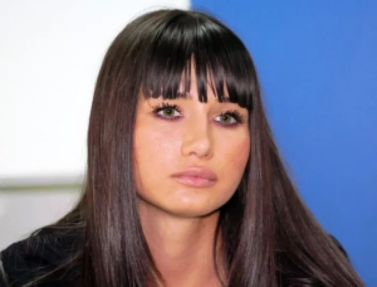 Parlamentul European: EBA are porecla "Slow-White" (Tafaloaga-ca- Zapada)