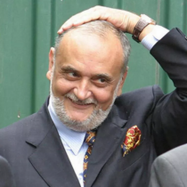 Patriciu: "Mircea Geoana si Crin Antonescu, in turul doi la prezidentiale"