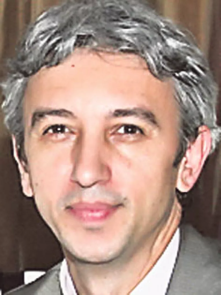 Patronul OTV a gasit alta denumire: PPDD, adica Partidul Poporului Dan Diaconescu