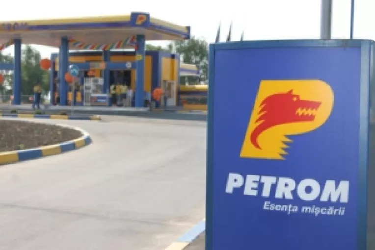 Petrom reduce pretul la carburanti