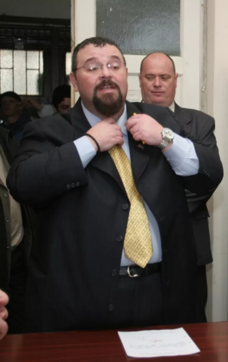 Piedone, fluierat la congresul PC