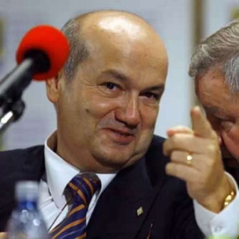 Polul de centru-dreapta va fi lansat in iulie