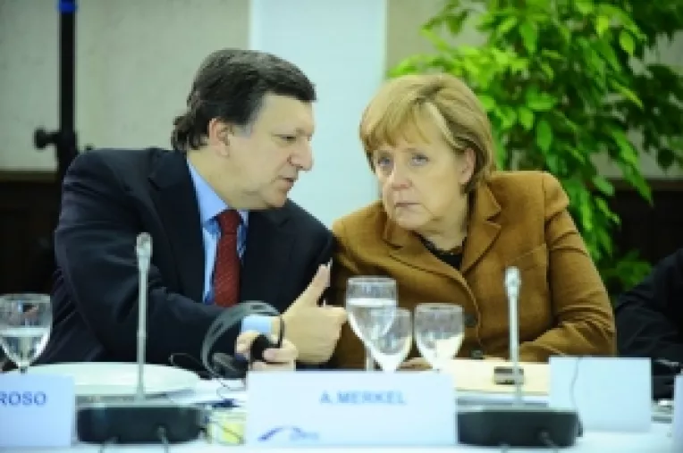 Popularii lui Merkel, Barroso si Basescu ridica euro-scepticismul la cele mai inalte cote 
