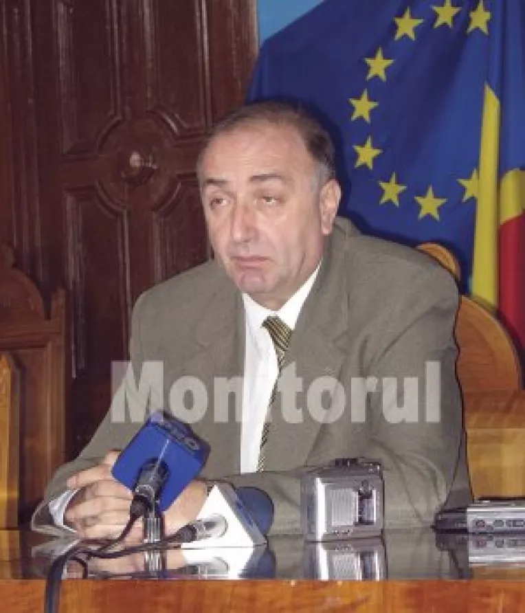 Prefectul s-ar implica