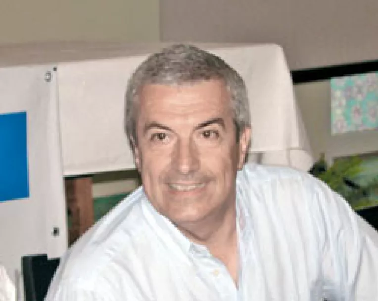 Premierul Tariceanu promite medicamente compensate cu 90%