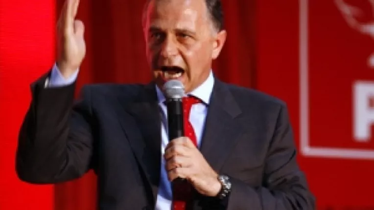 Presedintele PSD, Mircea Geoana, e convins ca e momentul "iesirii la lupta"