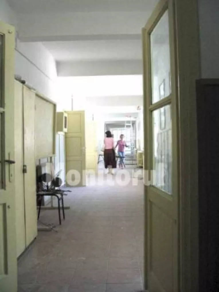 Primaria lucreaza mult, dar nu termina nimic