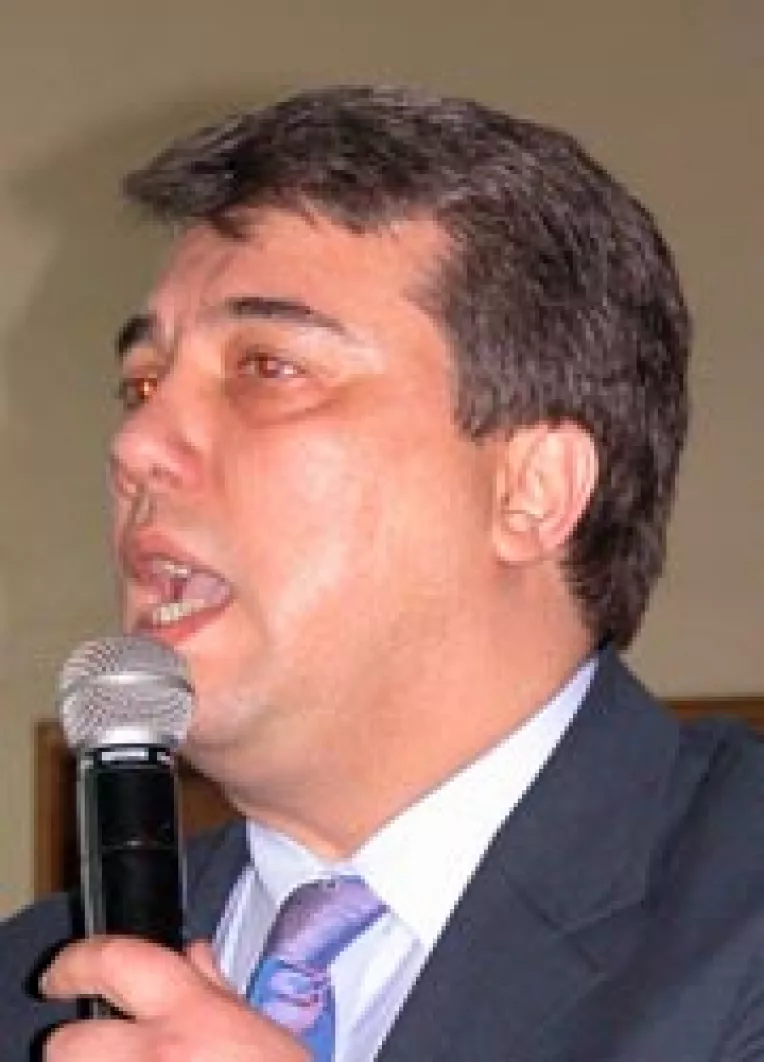 "Primarul Radu Mazare are o adevarata placere in a pune taxe"