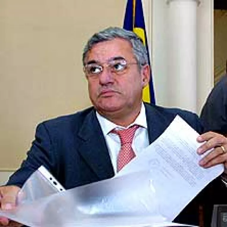 PSD Bucuresti incurajeaza turnatoria de partid