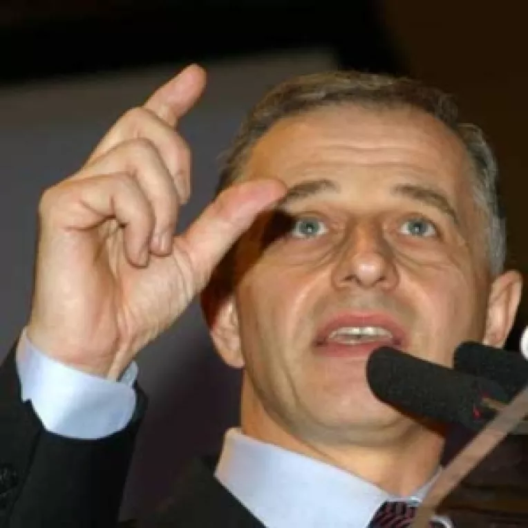 PSD tine mortis sa-l trimita inapoi la popor pe Basescu