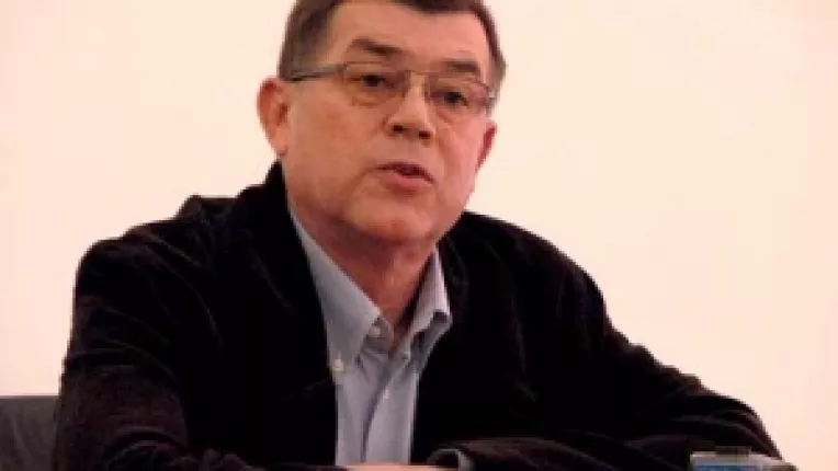 Radu Stroe: "Pedelistii dau poporului circ!"
