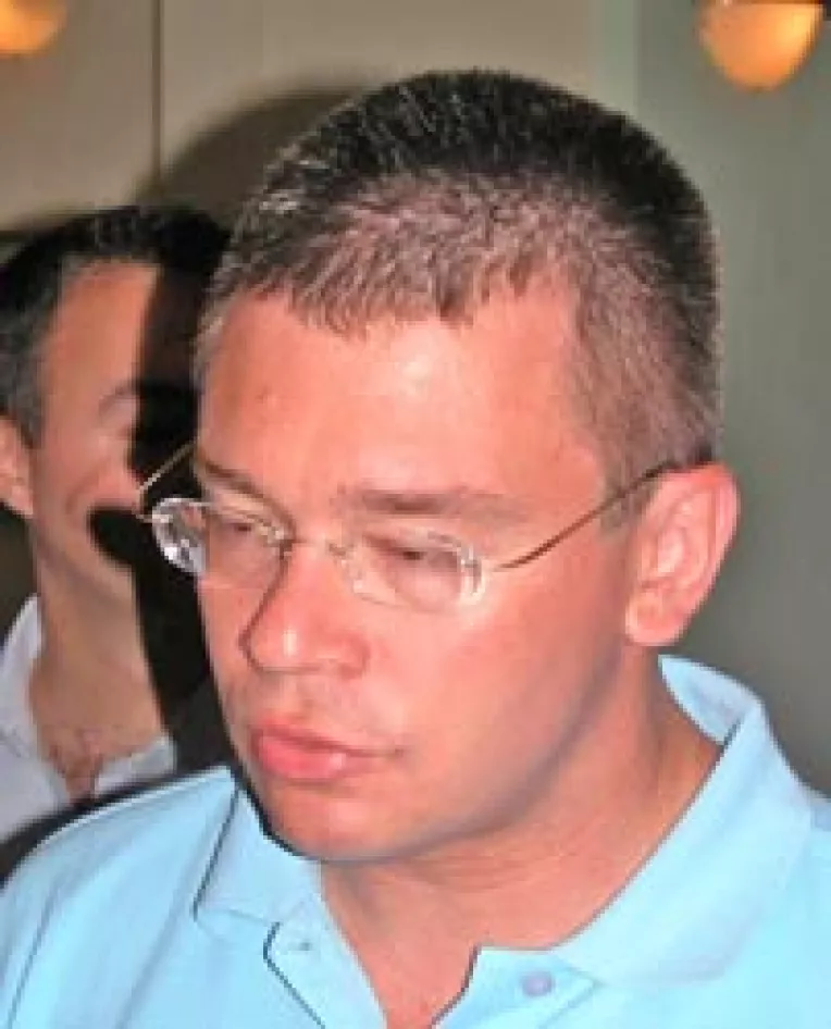 Razvan Ungureanu, desemnat sa faca lumina in scandalul centrelor de detentie