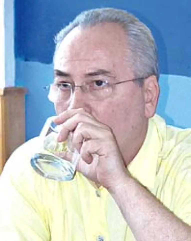 "Regret ca Vasile Blaga are lacune de cultura generala"